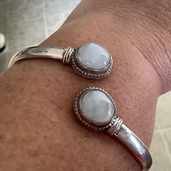 Sterling SILVER 925 MOON STONE BANGLE WOMAN BRACELET​​ - Picture 1 of 9